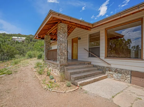 7 Unger Rd, Cedar Crest, NM 87008