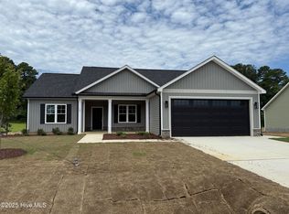 107 Tee Dr, Selma, NC 27576