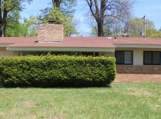 3105 Blackwood Dr, Florissant, MO 63033