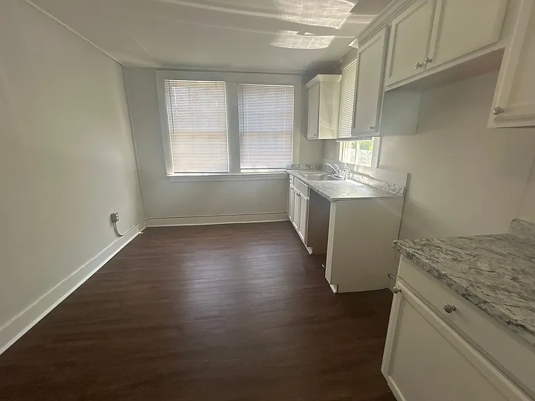 1298 Carr Ave — Photo 6