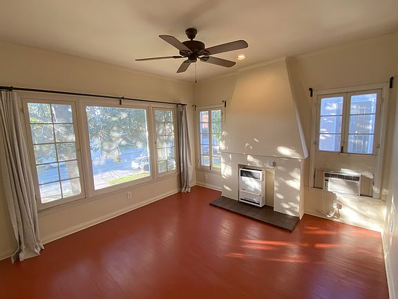 2nd image of 1160 N Raymond Ave APT 4