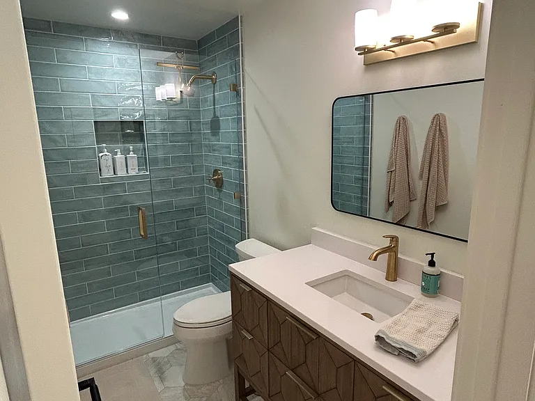 1082 Mariposa Ln — Photo 14