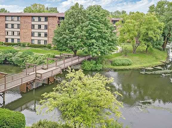 3rd image of 701 Lake Hinsdale Dr APT 403