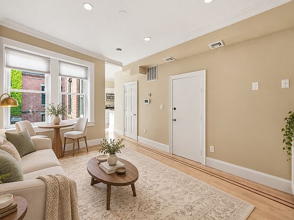 4th image of 53 Garden St APT 4