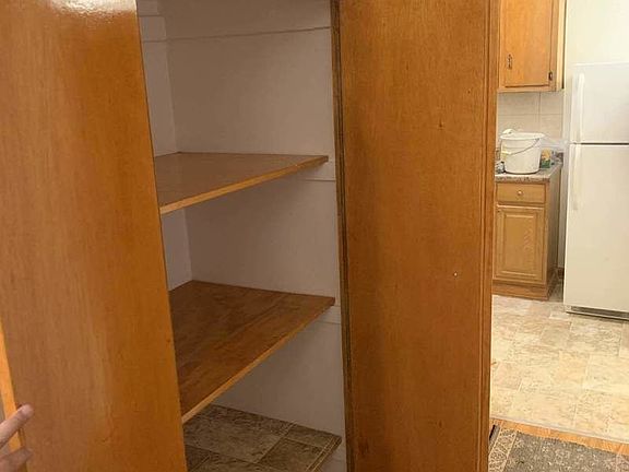 4th image of 4136 49th St APT 3F