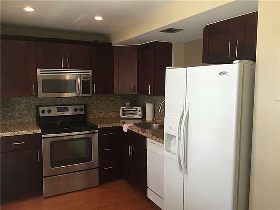 4th image of 3100 NE 48th Ct APT 206