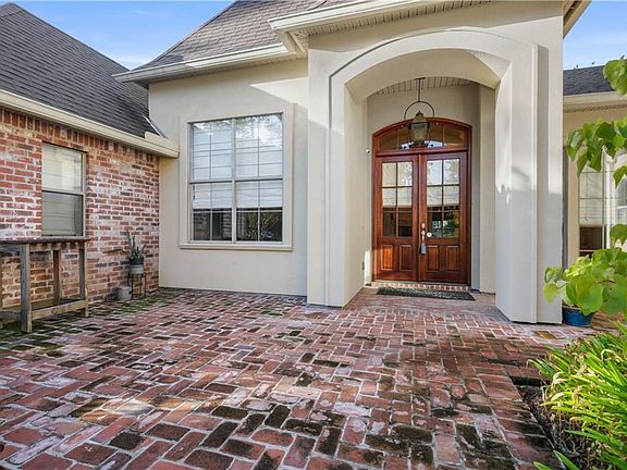 2nd image of 1068 Whitetail Dr