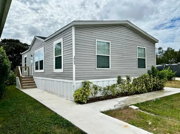 3964 Kenskill Cir #80, Boynton Beach, FL 33436