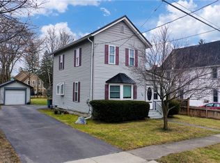 16 Thorpe Ave, Hammondsport, NY 14840