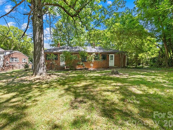 4th image of 317 W D Ave