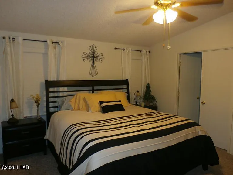 2560 James Dr — Photo 8