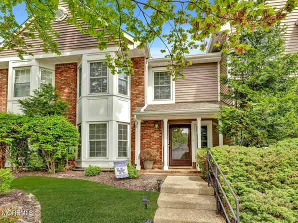 43 Woodledge Court, Rockaway Twp, NJ 07866