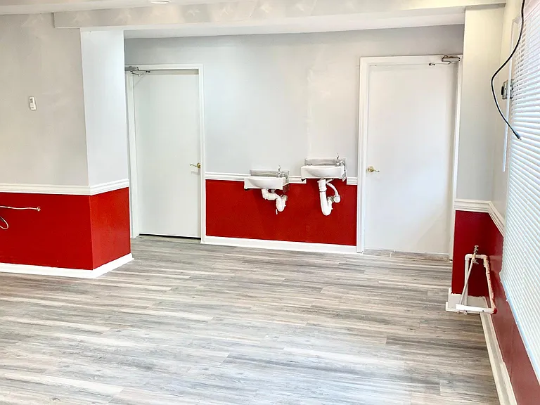 3291 Thomas St — Photo 14