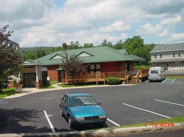 Tremont Station Senior Apartments, 51 N Crescent St, Tremont, PA 17981