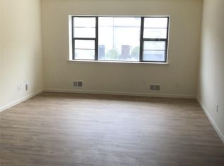 7202 Hana Rd, Edison, NJ 08817