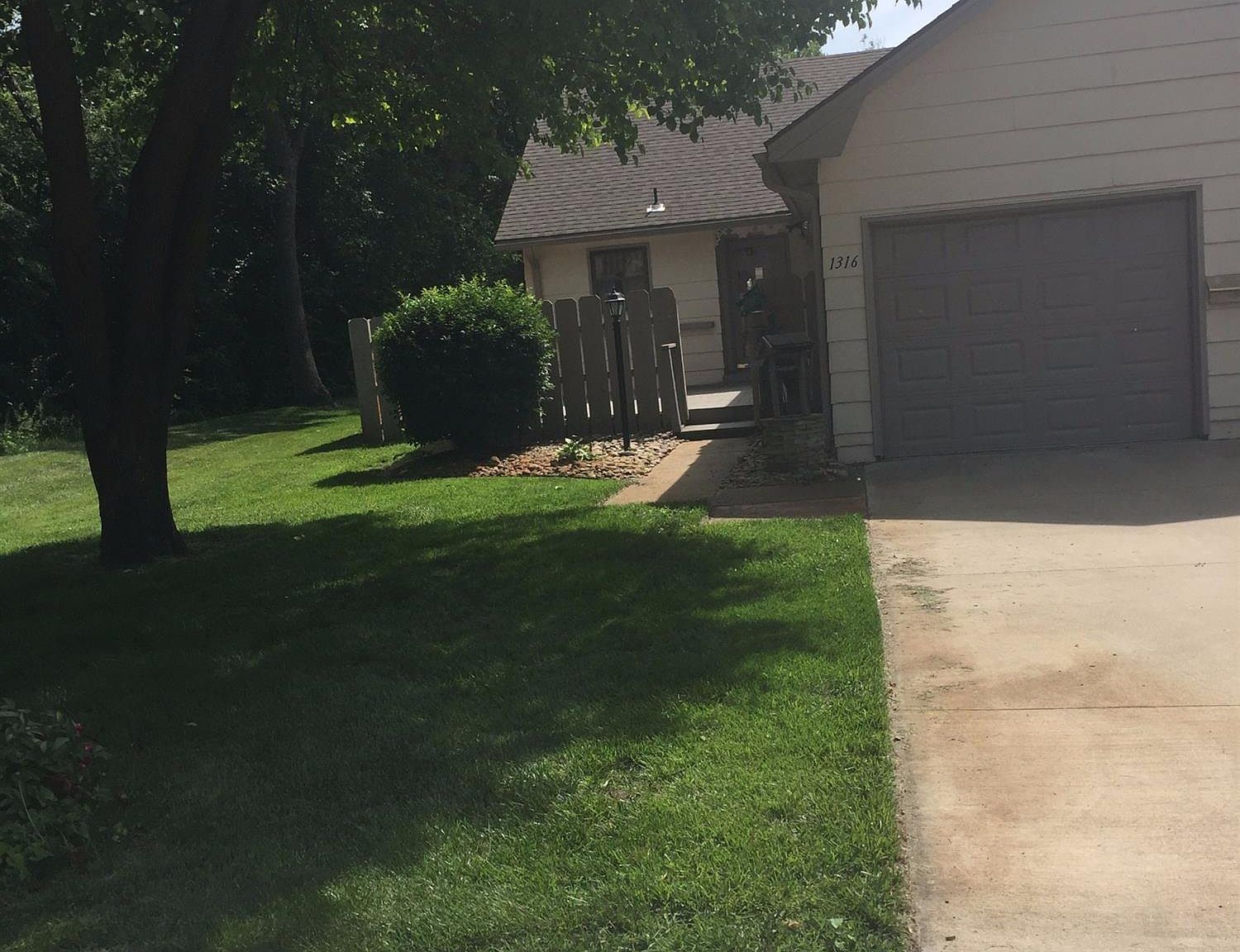 1316 Parkwood Dr, Salina, KS 67401 Zillow