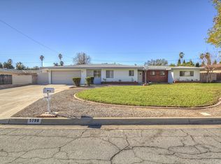 5798 Date Ave, Rialto, CA 92377