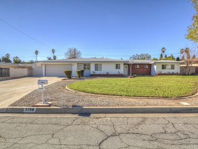 5798 Date Ave, Rialto, CA, 92377