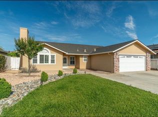 2070 Clearview Dr, Hollister, CA 95023