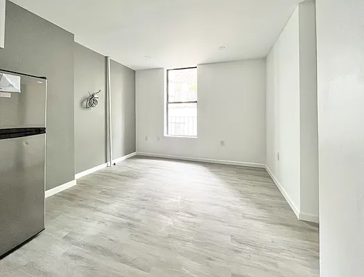 Rented by Compass | media 6