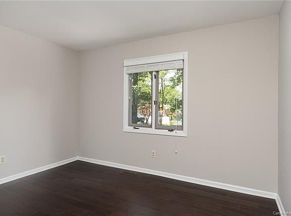 5th image of 11146 Timber Hill Ct
