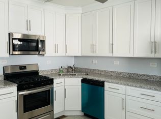 5753 W Gunnison St APT 1R, Chicago, IL 60630