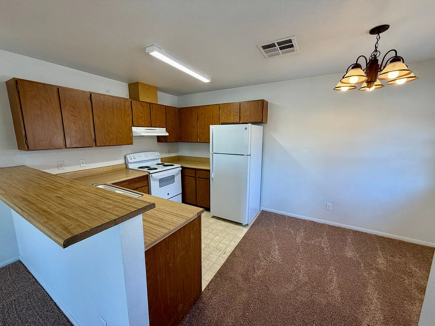 Gated community, 2 bedroom condo in SE Las Vegas — Photo 4