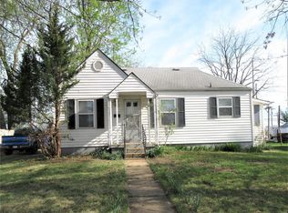 18 Greenwood Dr, Lebanon, MO 65536