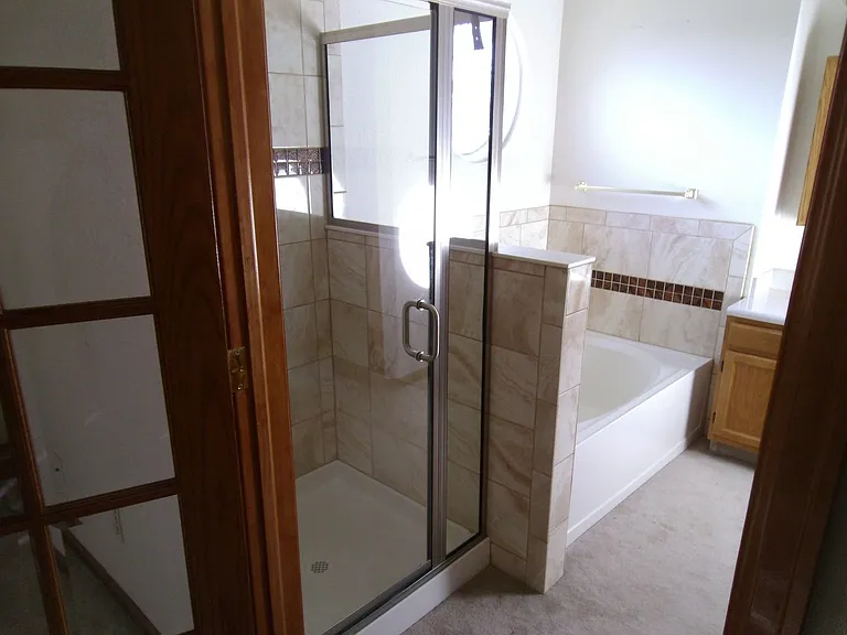 13482 Glen Cir — Photo 11