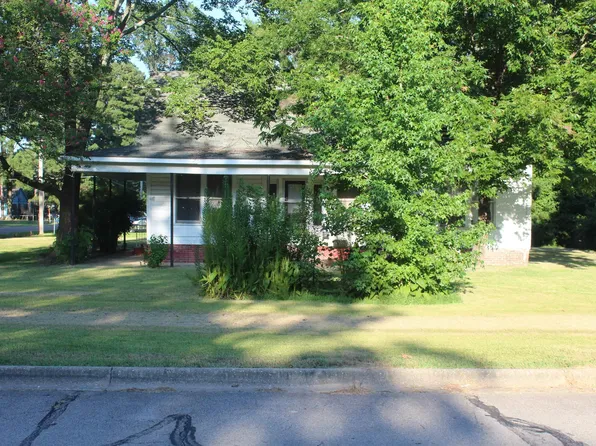 501 S Edgewood St, Hope, AR 71801