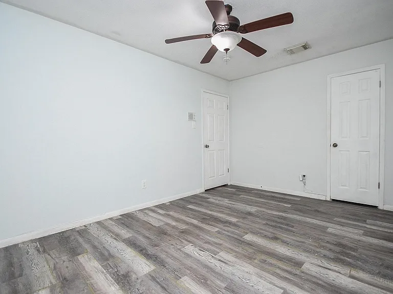 11915 N Hanworth Dr — Photo 25