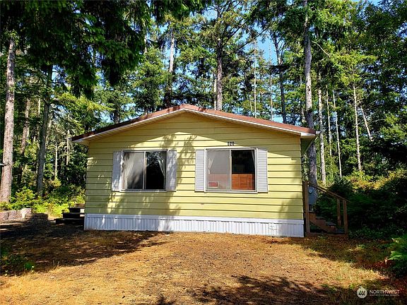 3rd image of 520 S Hoquiam Street