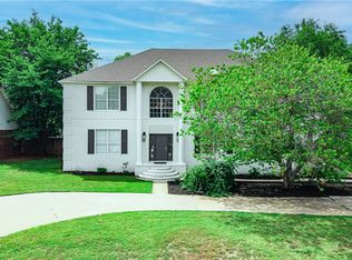 1799 N Buckley Dr, Fayetteville, AR 72701