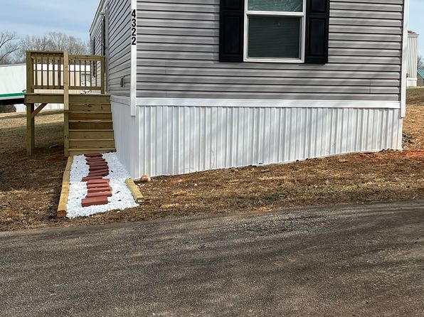 4322 Rockie River St