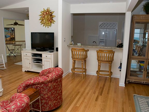 5th image of 10535A WYNDTREE Drive