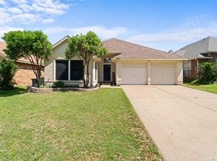 2816 Salado Trl, Fort Worth, TX 76118