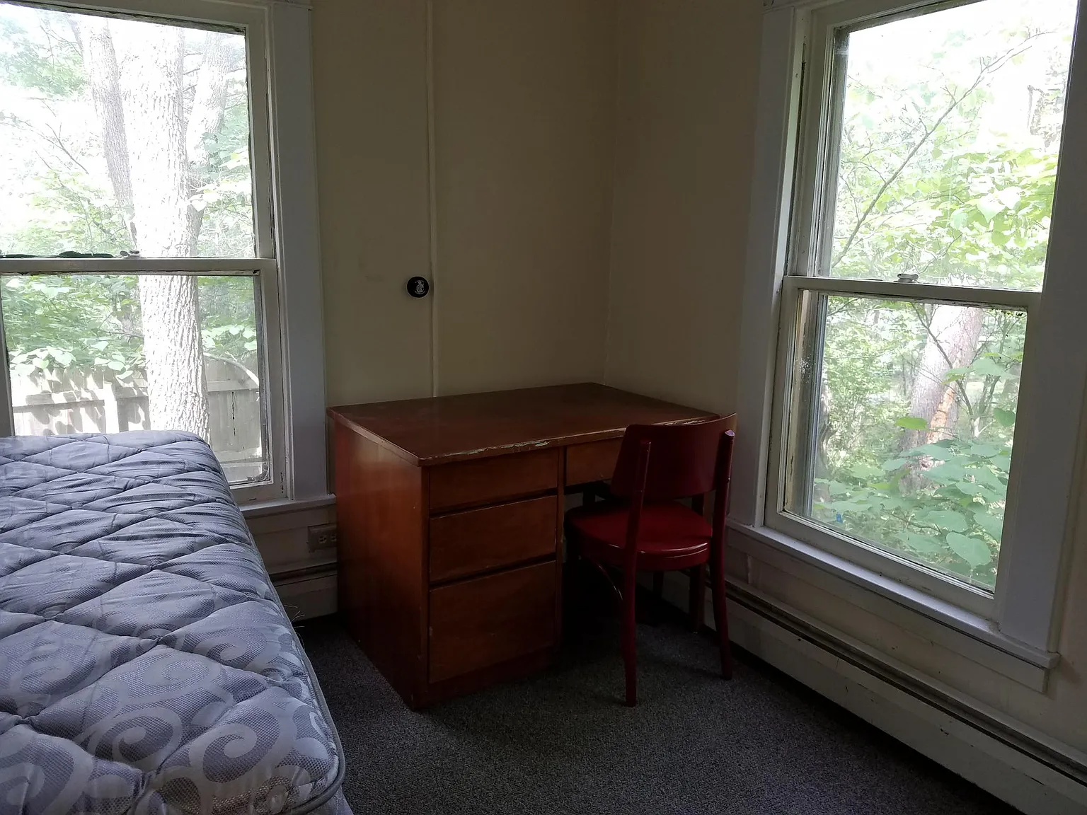 3 bed, $2,400 — Photo 2