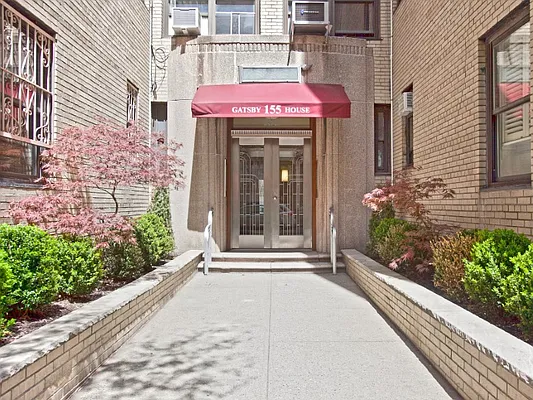 Rented by Sotheby's International Realty | media 14