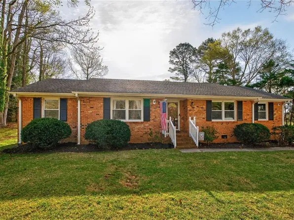 24347 Lovers Ln, Windsor, VA 23487