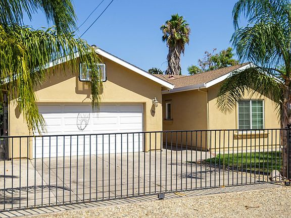 5th image of 946 S Gertrude Ave