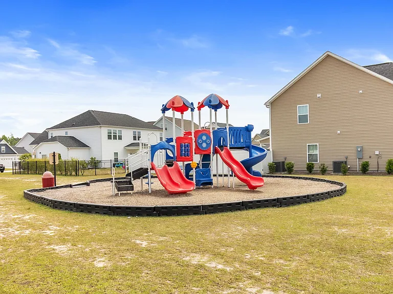 499 Bedford Dr — Photo 46