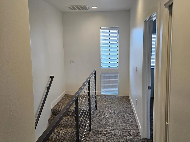 264 S Roosevelt St — Photo 31
