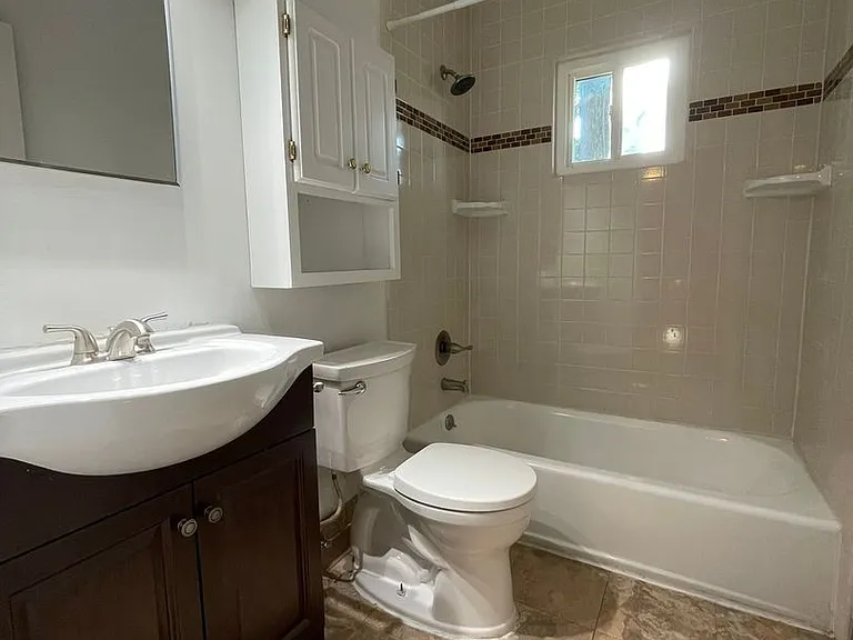 4471 Croissant St — Photo 6