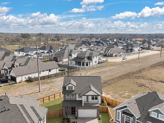 4th image of 1420 Shaded Rock Dr