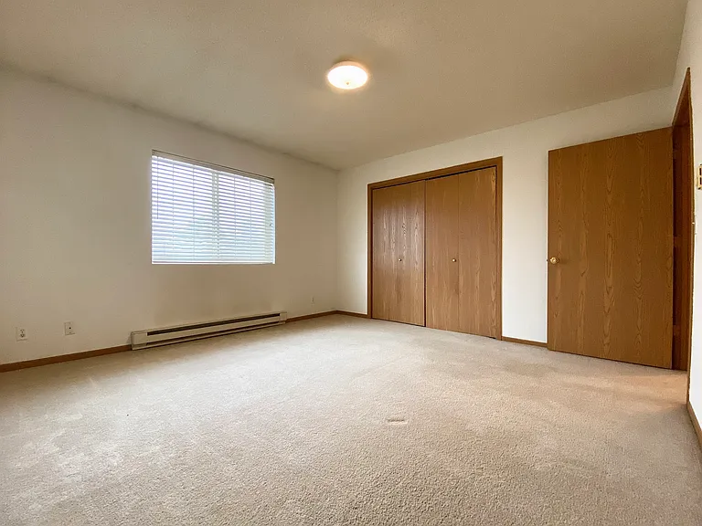 1088 Apple Ave #8 — Photo 8