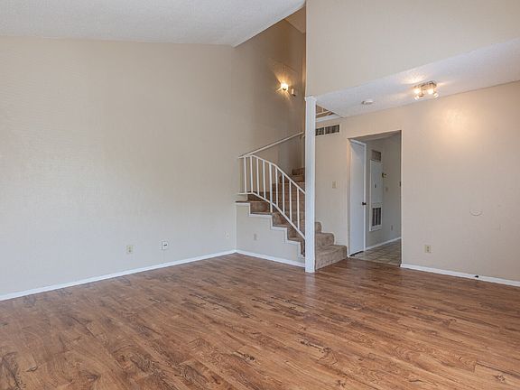 5th image of 9524 Quail Village Ln