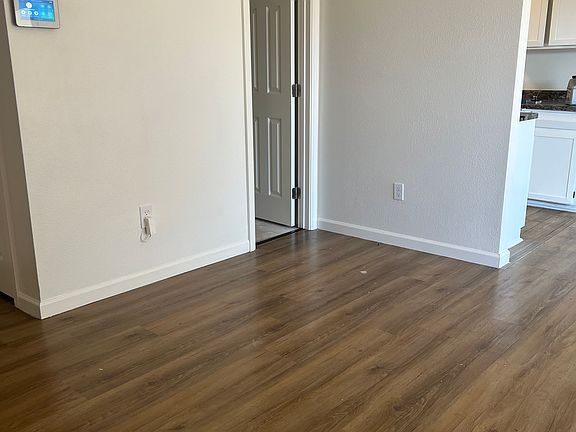 3rd image of 5951 W Golden Ln