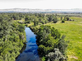 3311 Thorp Rd, Moxee, WA 98936