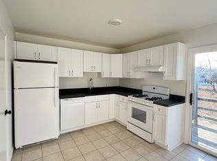 1 B St, Westerly, RI 02891