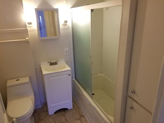 3rd image of 1723 Sacramento St #B